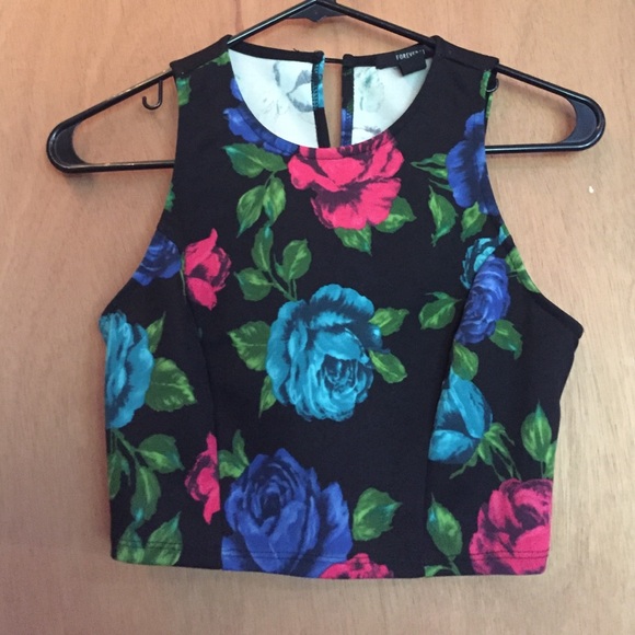 Crop Top.