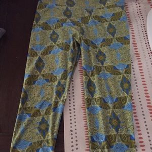 EUC LuLaRoe OS leggings