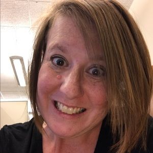 Meet your Posher, Carla