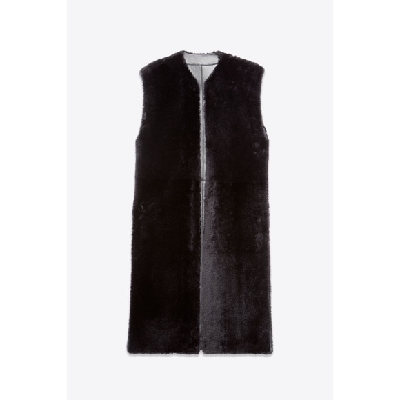 Helmut Lang 
Reversible Shearling Vest
$2,195.0