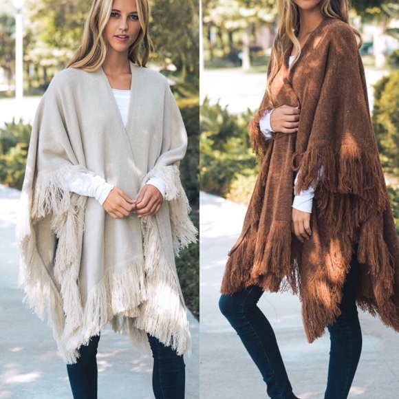 🔥SALE🔥 Fringe Poncho OSFM (1)  Camel Only - Picture 2 of 2