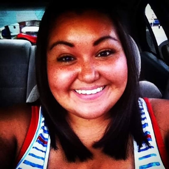 Meet your Posher, Dannella