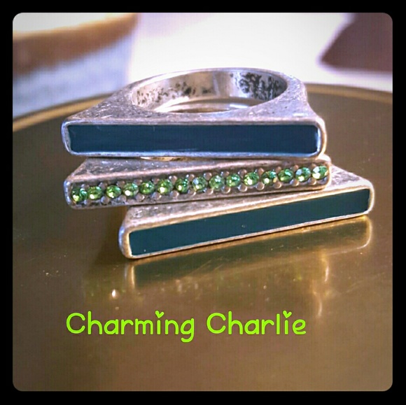 Charming charlie stackable rings size 6