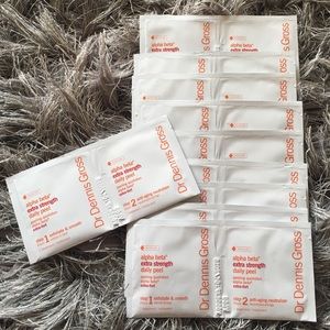 15 pieces of Dr Dennis Gross daily peel