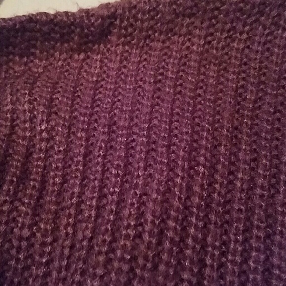 LA Hearts Sweater - Picture 4 of 4