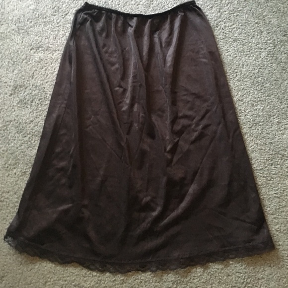 NWOT black slip