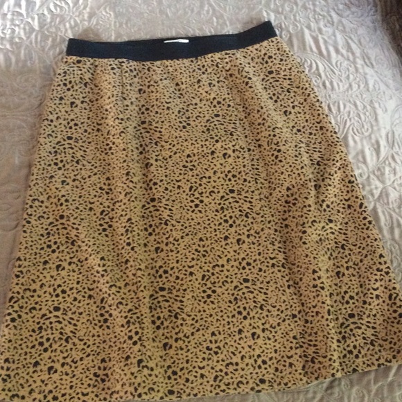 A LINE SKIRT