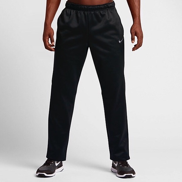 nike thermal fit sweats