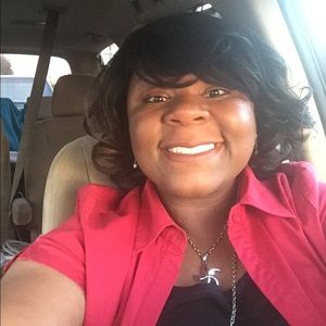 Meet your Posher, April