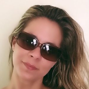 Meet your Posher, Alicia