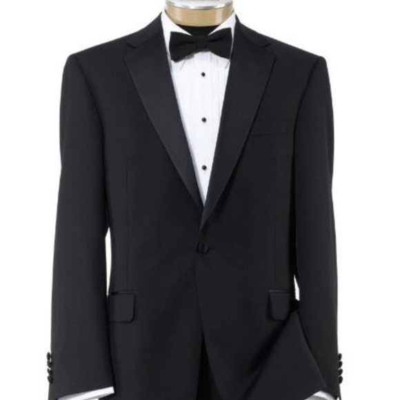 Men's Tuxedo - Picture 1 of 2