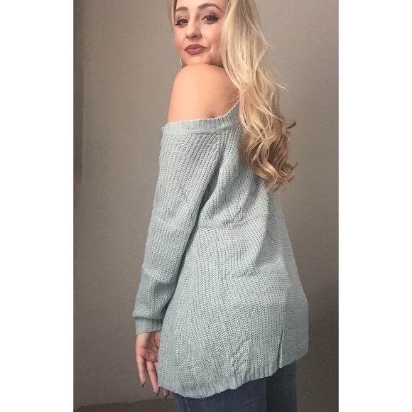 SALE⭐️LAST1•Sky Blue Cold Shoulder Sweater - Picture 3 of 4