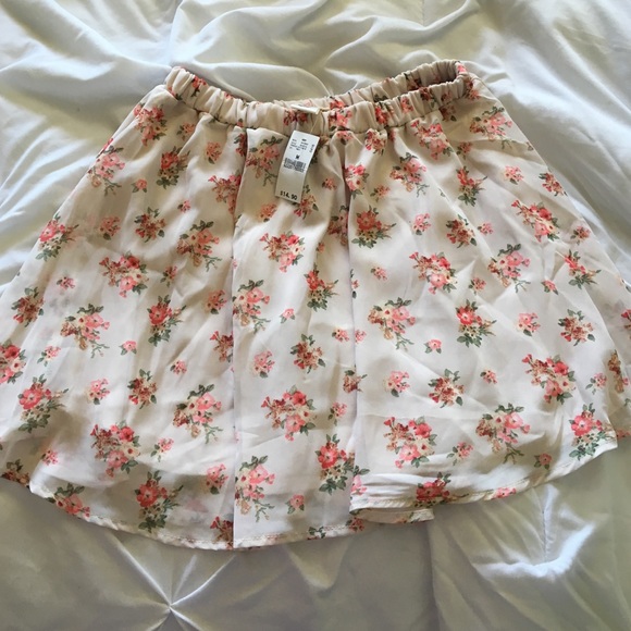 Flowy Floral Skirt