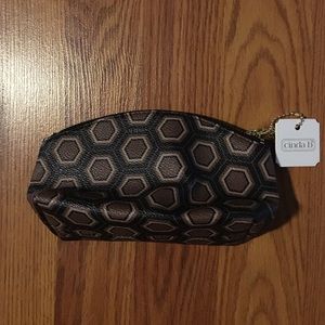  NWT Cinda B. makeup bag