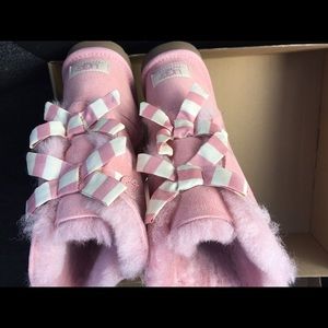 Pink ugg
