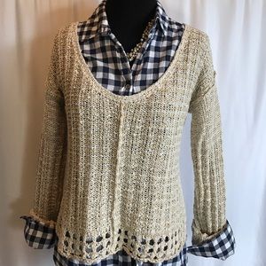 Free People Sweaters - Free People beige knit v-neck sweater sz. Medium Free People Sweaters - Free People beige knit v-neck sweater sz. Medium