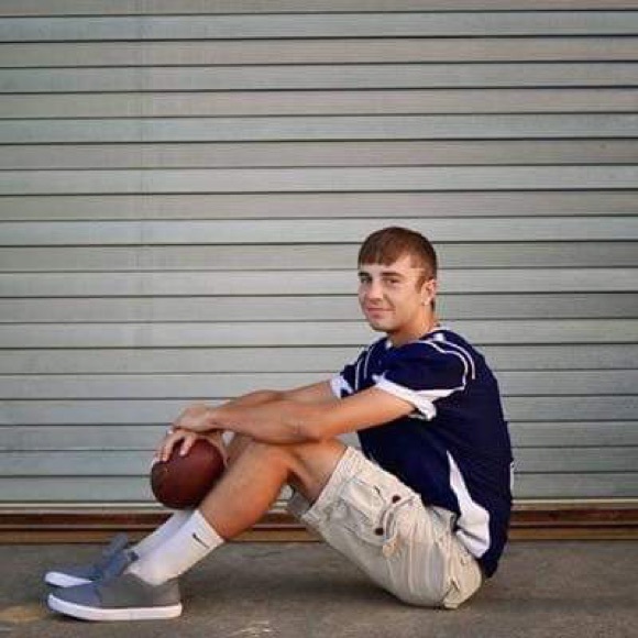 Meet your Posher, Dylan - Picture 1 of 1