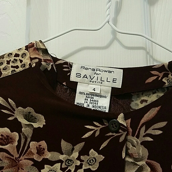 Button down blouse - Picture 2 of 2