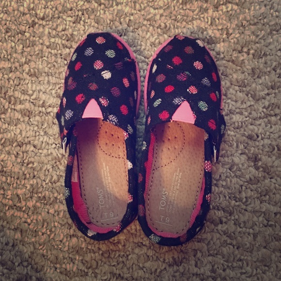 TOMS little kids slip on shoes-size 9 little kid