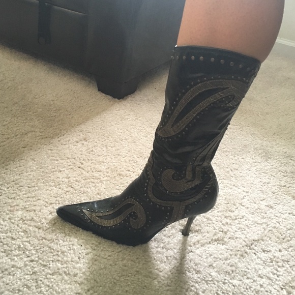 Chic winter boots - Picture 1 of 2