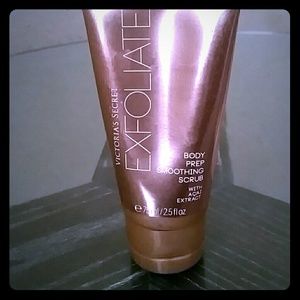 Victoria Secret  EXFOLIATE