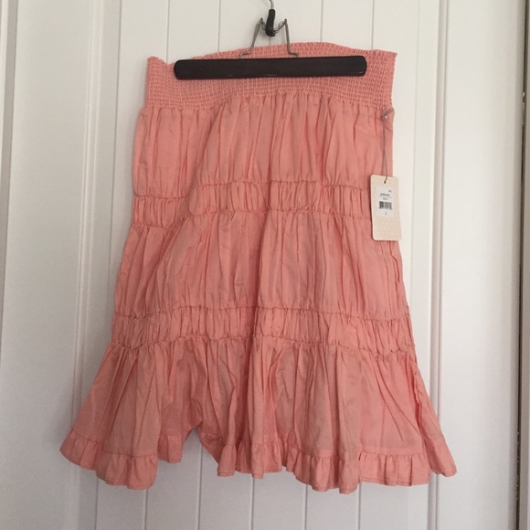NEW Cute Peach Skirt