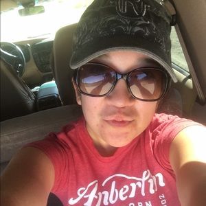 Meet your Posher, Stacey