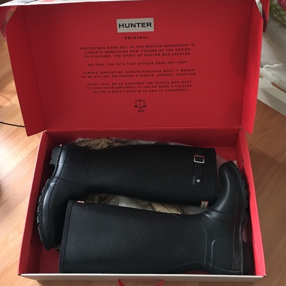 Hunter Boots Women Original Tall in Black size 8