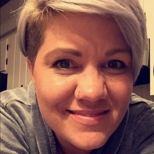 Meet your Posher, Karie