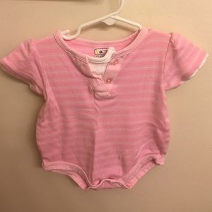 6-9M shirt sleeve onsie