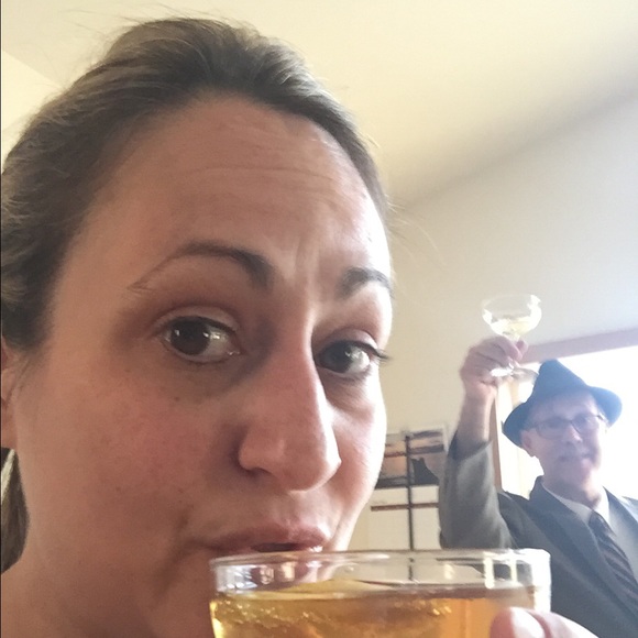 Meet your Posher, Andrea - Picture 1 of 1