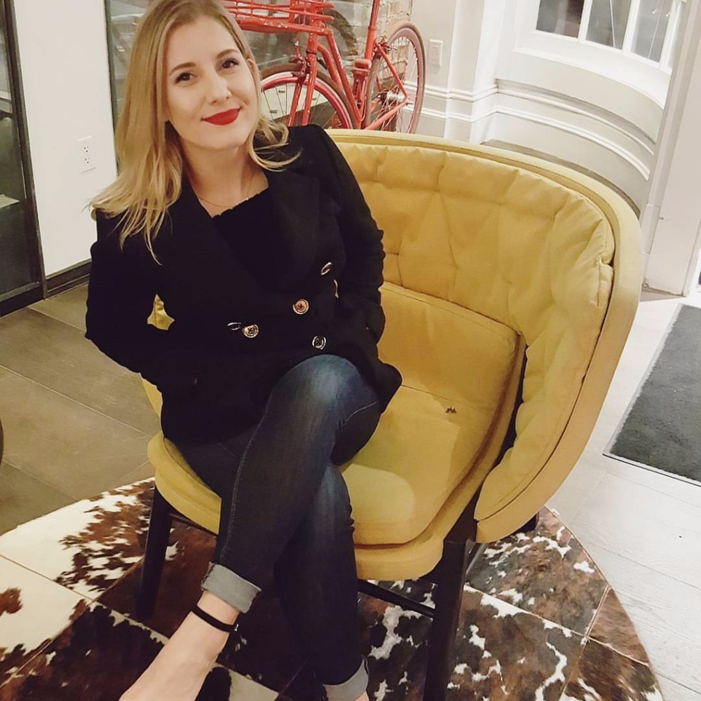 Meet your Posher, Elizabeth