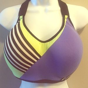 VSX BRA (NWOT🚩)