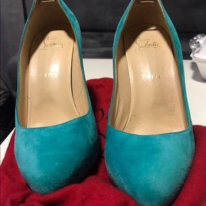 Christian louboutin pumps