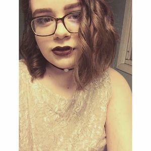 Meet your Posher, Casey