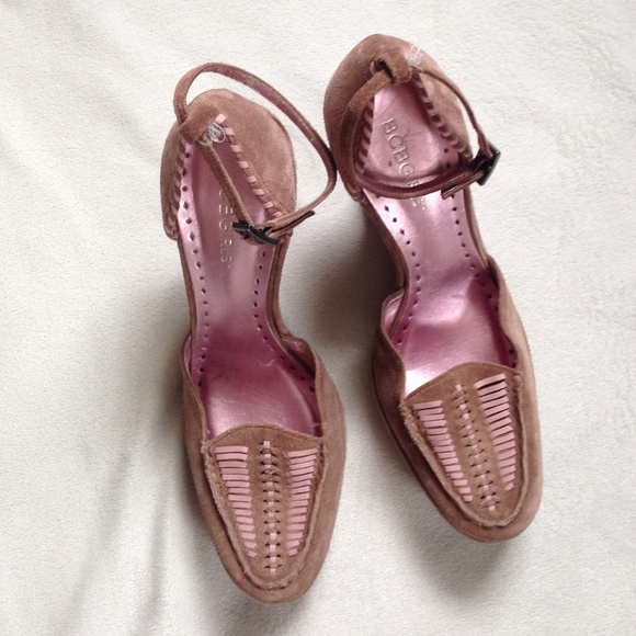 BCBG wedges - Picture 2 of 4