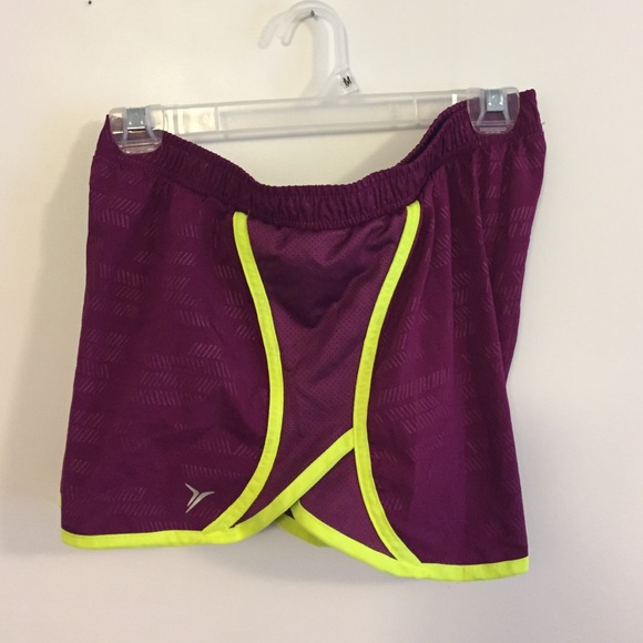 Running shorts