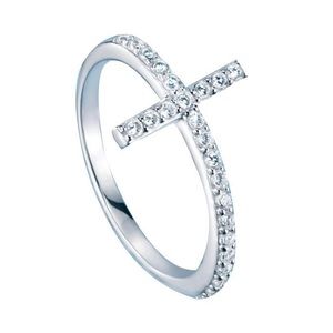 Delicate sterling silver cross ring size 8