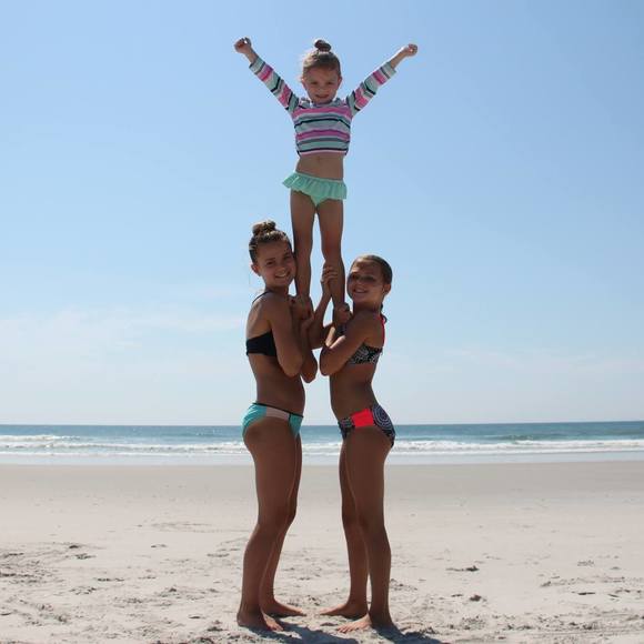 Meet your Posher, Jennifer - Picture 1 of 1