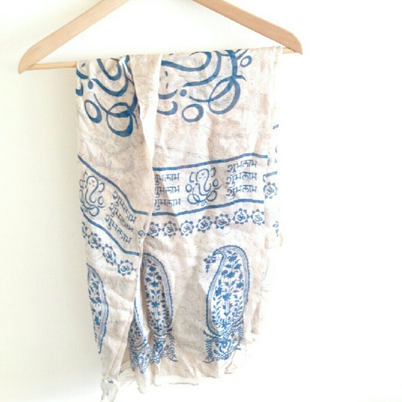 Ram Nami Om Scarf