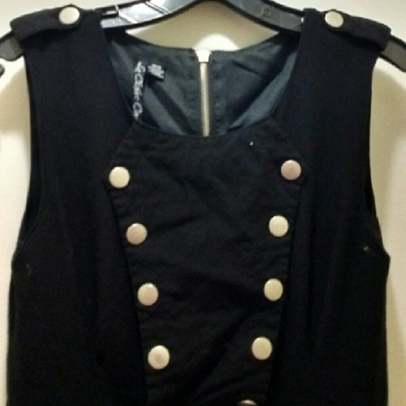 Military-style dress with POCKETS!!