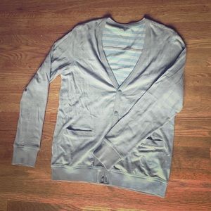 ➡️OFFERS ACCEPTED⬅️ Small - GAP Cardigan - Button