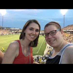 Meet your Posher, Caitlin