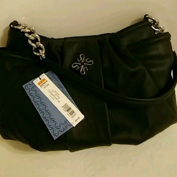 Vera Wang Handbags - Simply Vera Wang Purse
