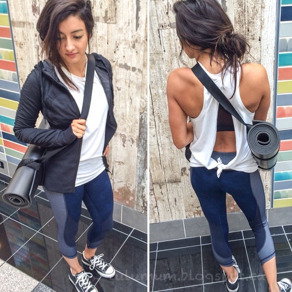 lululemon athletica Pants - Lululemon wunder under crop sashiko