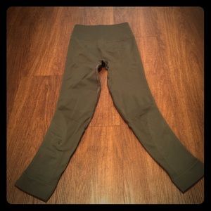 Lululemon crop leggings