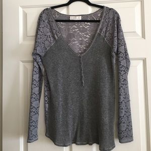 Abercrombie & Fitch lace top! Size M