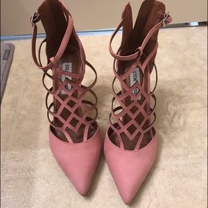 Steve Madden Sonillo heels!