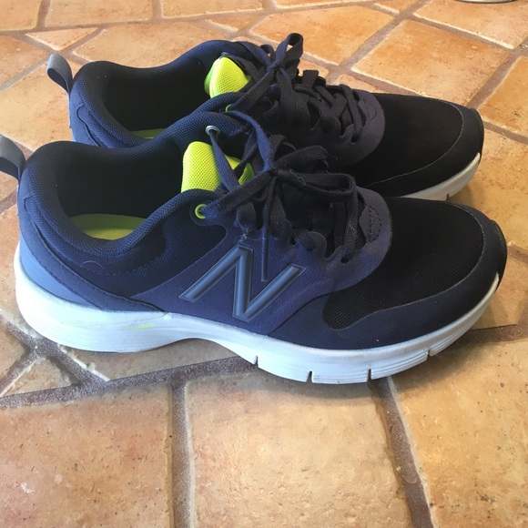 New Balance, size 7.5 - Picture 3 of 3