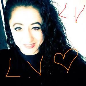 Meet your Posher, Carolina